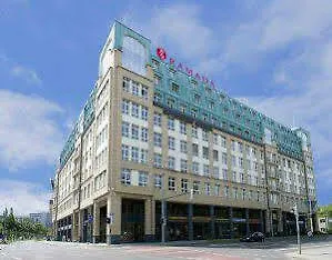 H+ Otel