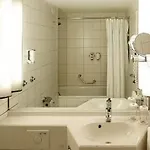 H+ Hotell