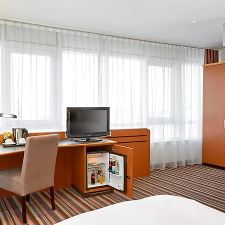 Hotel H+ 4*
